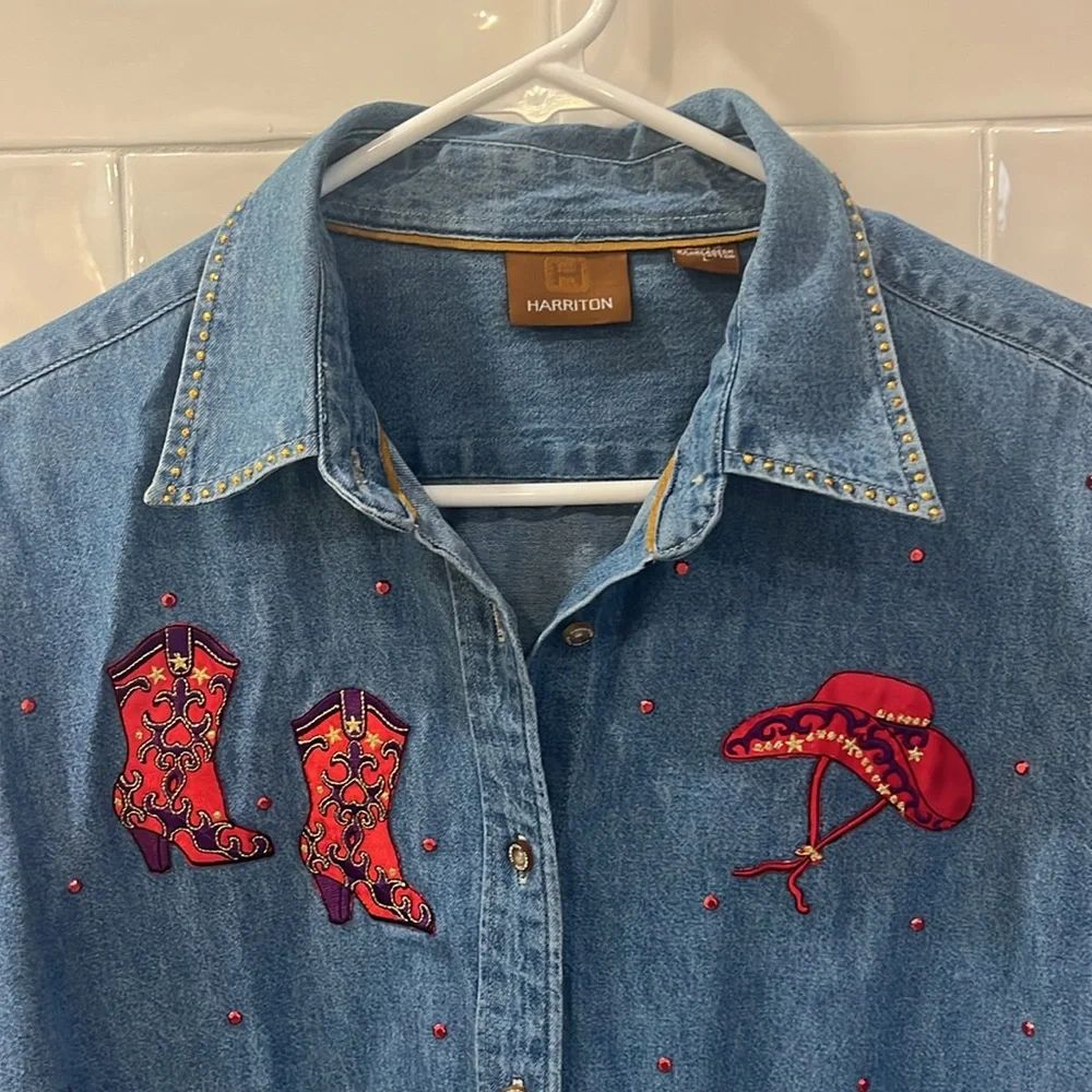 Cowboy Cote Jean Shirt embellished with Western Boots & Hat Women’s L - Picture 2 of 7